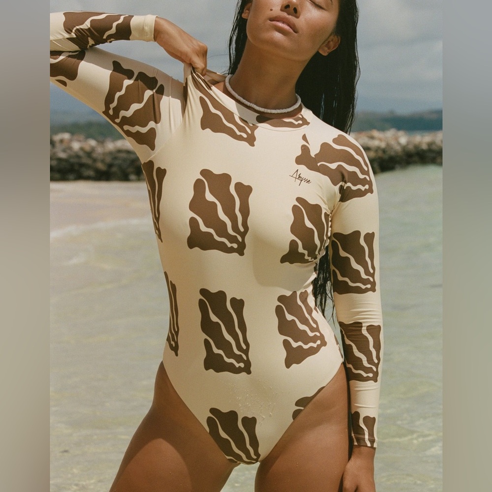 New Abysse x Free People Ama Coral XL Ivory Long Sleeve 1-Pc High Neck Surf Suit